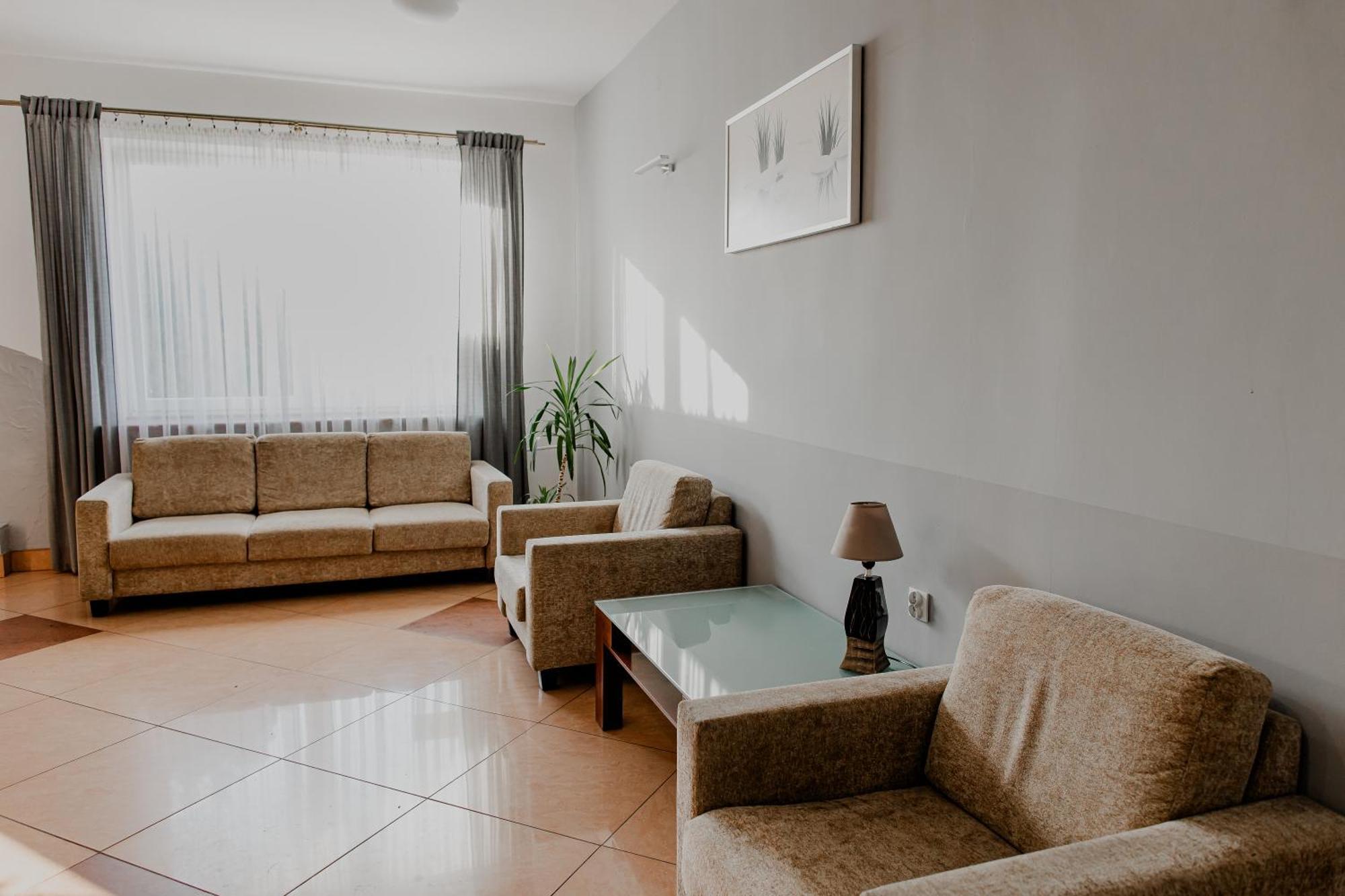 Hotel Mlawa Kültér fotó