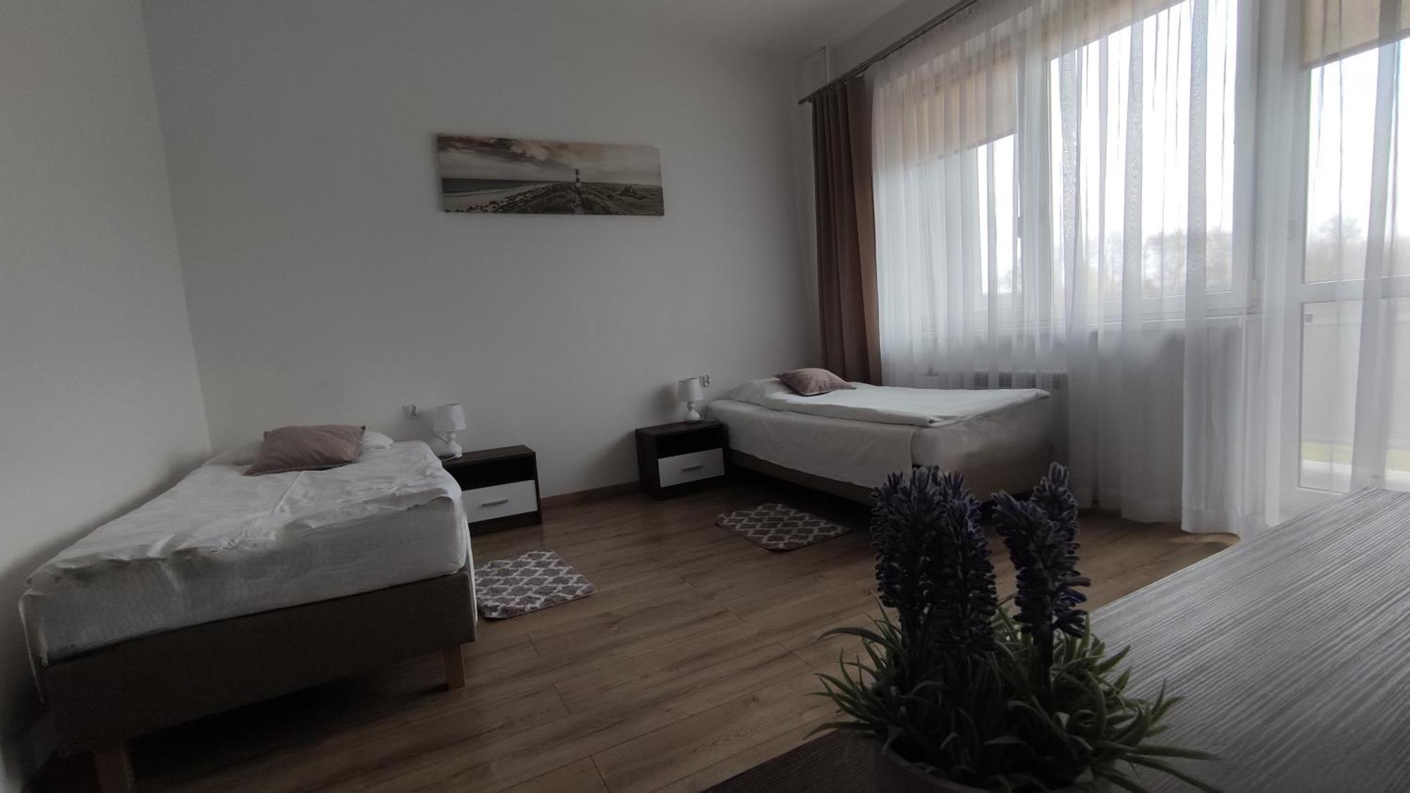 Hotel Mlawa Kültér fotó