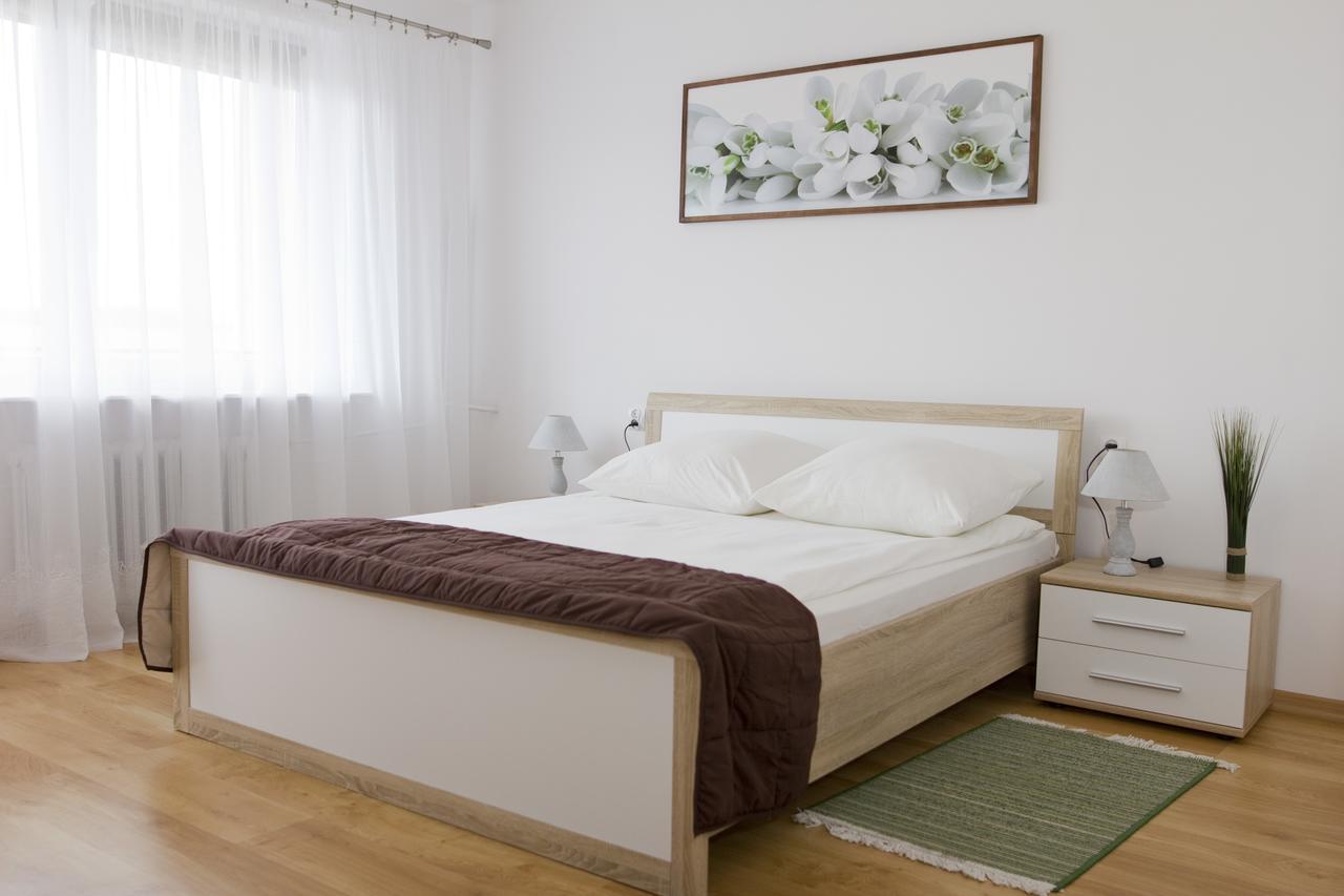 Hotel Mlawa Kültér fotó
